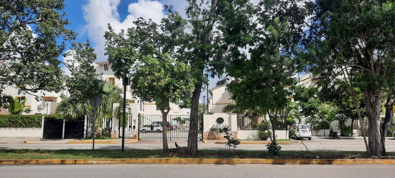 En Fraccionamiento Privado 6 Personas Con Piscina Cerca De La Playa Appartamento Playa del Carmen